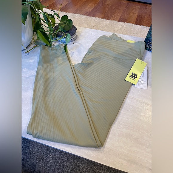 all in motion Pants - NWT All In Motion Women’s Ultra High Rise Ribbed Olive Green Leggings